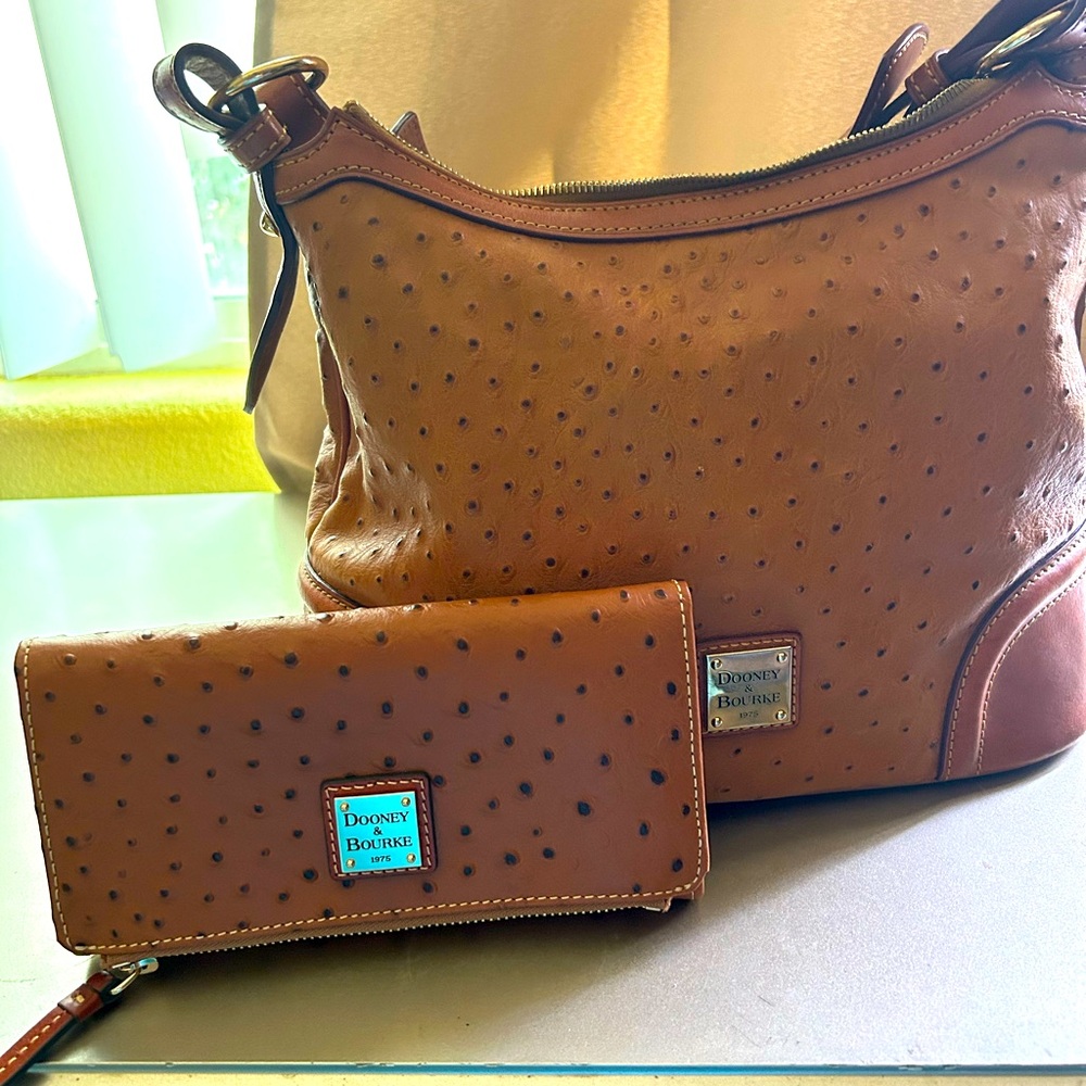 DOONEY & BOURKE Ostrich Hobo